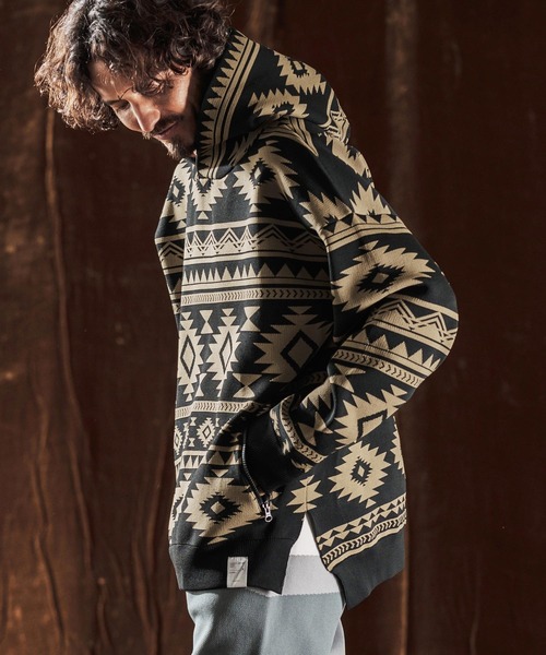 ANGENEHM(アンゲネーム)の「mpa3883-Native Pattern Hoodie -Airy Yarn Sweater- ニットフーディー(AG05-009acf)(パーカー・メンズ・ブラック/チャコール/ネイビー・M/S/L)」の5枚目の写真