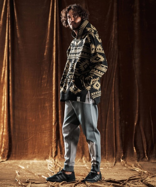 ANGENEHM(アンゲネーム)の「mpa3883-Native Pattern Hoodie -Airy Yarn Sweater- ニットフーディー(AG05-009acf)(パーカー・メンズ・ブラック/チャコール/ネイビー・M/S/L)」の8枚目の写真