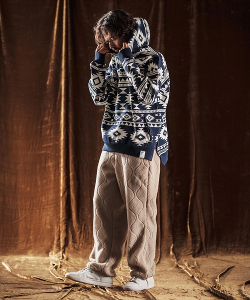 ANGENEHM(アンゲネーム)の「mpa3883-Native Pattern Hoodie -Airy Yarn Sweater- ニットフーディー(AG05-009acf)(パーカー・メンズ・ブラック/チャコール/ネイビー・M/S/L)」の17枚目の写真