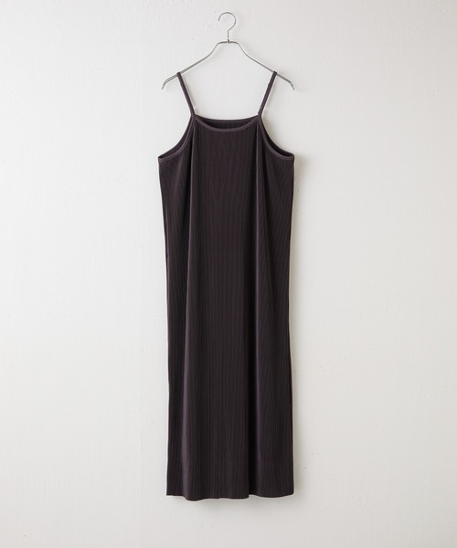 COLONY 2139（コロニートゥーワンスリーナイン）の「プリーツキャミワンピース（ワンピース・レディース・チャコールグレー/ブラウン/ブラック・FREE）」の3枚目の写真