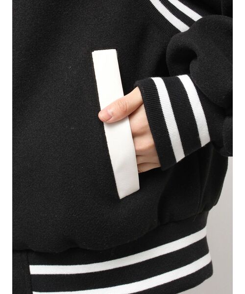 GYDA（ジェイダ）の「BACK embroidaryジャケット（スタジャン・レディース・ベージュ/ブラック・FREE）」の7枚目の写真