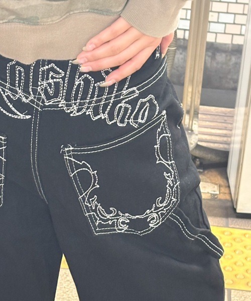 Vini（ヴィニ）の「【Vini】カーペンターデニム刺繍パンツ（デニムパンツ・レディース・ブラック・MEDIUM/SMALL/LARGE）」の3枚目の写真