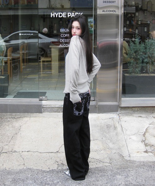 Vini（ヴィニ）の「【Vini】カーペンターデニム刺繍パンツ（デニムパンツ・レディース・ブラック・MEDIUM/SMALL/LARGE）」の11枚目の写真