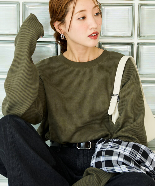 FREAK'S STORE（フリークスストア）の「限定展開　ワッフル クルーネック チュニック プルオーバー（Tシャツ/カットソー・レディース・オフホワイト/レッド/イエロー/ブルー/ブラック/ベージュ/グレー/オリーブ・ﾌﾘ-）」の5枚目の写真