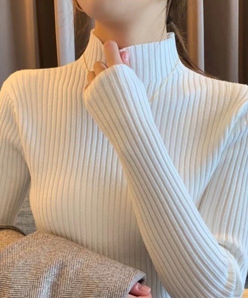 Beststore(ベストストア)の「ハイネック リブニット 長袖(ニット/セーター・レディース・グレー/ブラック/ライトベージュ/ホワイト/キャメル/ブラウン/レッド・FREE)」の13枚目の写真