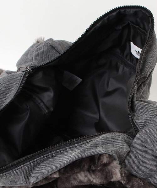 adidas(アディダス)の「ショッパー / アディダスオリジナルス adidas Originals(ショルダーバッグ・メンズ・ブラック・FREE)」の9枚目の写真