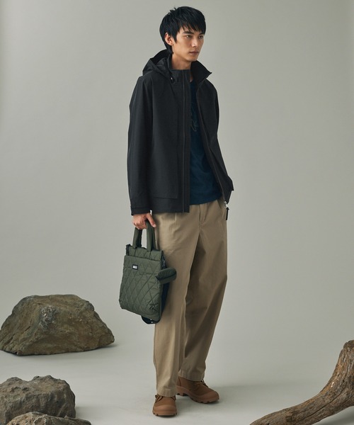 AIGLE(エーグル)の「透湿防水 防風 フーデッドジャケット(マウンテンパーカー・メンズ・グレー/ブラック・L/M/S)」の13枚目の写真