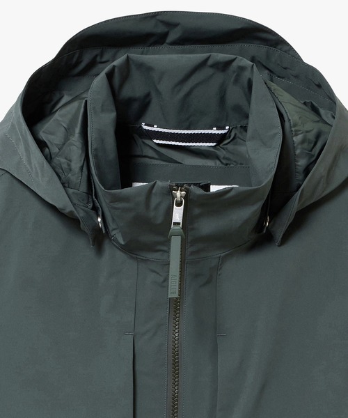 AIGLE(エーグル)の「透湿防水 防風 フーデッドジャケット(マウンテンパーカー・メンズ・グレー/ブラック・L/M/S)」の17枚目の写真