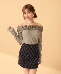 ギャザーフリルオフショルダートップス」に該当するファッション通販