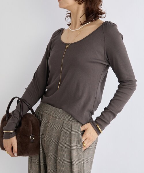 RIVE DROITE（リヴドロワ）の「【リバイバル/新色追加】バレリーナネックカットソー（Tシャツ/カットソー・レディース・オフホワイト/チャコールグレー・FREE）」の17枚目の写真