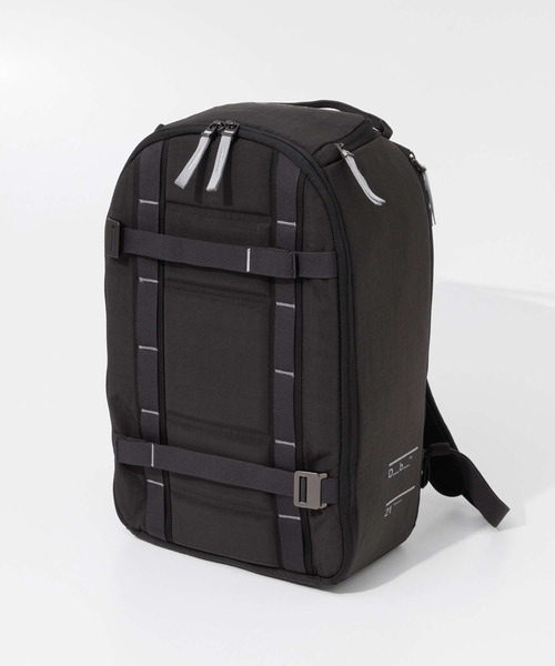 Db(ディービー)の「Db JOURNY Ramverk Backpack 21L ディービージャーニー ランマク バックパック 21L(バックパック/リュック・メンズ・ブラック/チャコール・FREE)」の1枚目の写真