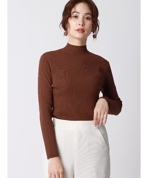 SUIT SQUARE（スーツスクエア）の「ハイネックリブニット 長袖 ハンドウォッシュ ドライレーヨン 無地（ニット/セーター・レディース・ブラック系/グリーン系/ベージュ系/ブラウン系・38(9号)）」の22枚目の写真