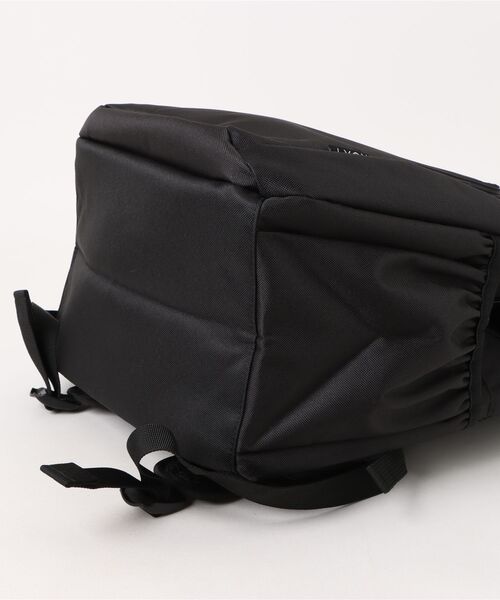 ROXY（ロキシー）の「GO OUT /ロキシーロゴバックパック・リュック（バックパック/リュック・レディース・ブラック/ピンク・FREE）」の4枚目の写真