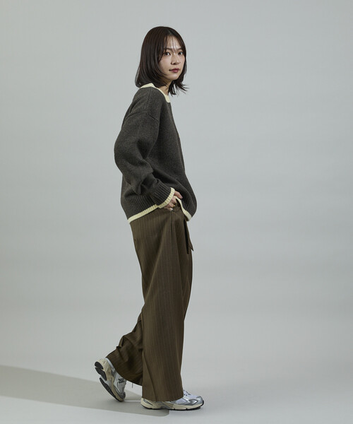 FREAK'S STORE(フリークスストア)の「配色 ポケット付きニット/ビッグシルエットニット(ニット/セーター・レディース・チャコールグレー/オフホワイト/ブラウン/ピンク・フリ-)」の11枚目の写真