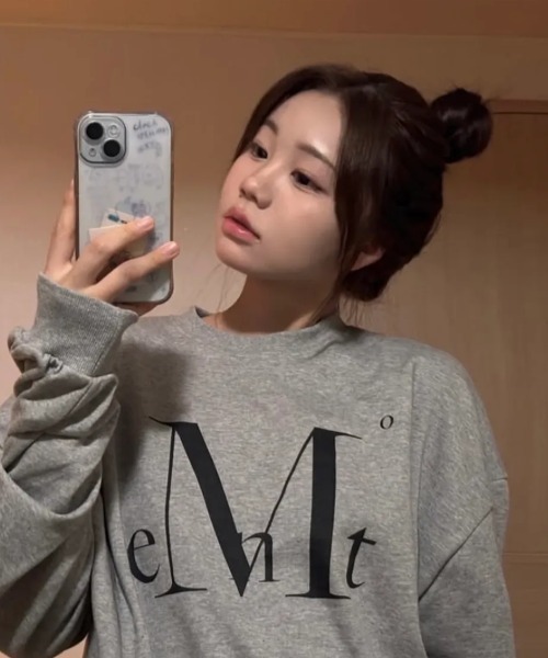 MUCENT（ムセント）の「◇MUCENT◇ブランド直輸入正規品/MUCENT ビッグロゴ ルーズフィット MTM BIG LOGO LOOSE FIT MTM（スウェット・レディース・ブラック/レッド/グレー・L/M）」の2枚目の写真