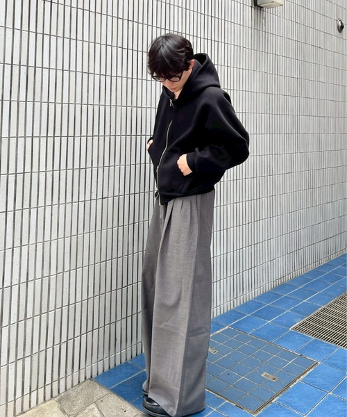 Chikashitsu +（チカシツプラス）の「【Chikashitsu +】heavy weight cotton cropped hoodie / 【チカシツプラス】ヘビーウェイトコットンクロップドパーカー（パーカー・メンズ・グレー/杢グレー/ブラック・ONE SIZE）」の9枚目の写真