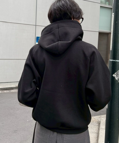 Chikashitsu +（チカシツプラス）の「【Chikashitsu +】heavy weight cotton cropped hoodie / 【チカシツプラス】ヘビーウェイトコットンクロップドパーカー（パーカー・メンズ・グレー/杢グレー/ブラック・ONE SIZE）」の7枚目の写真