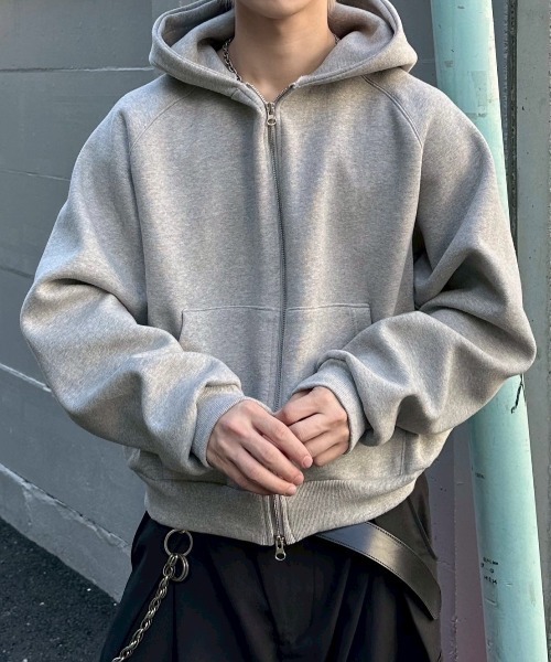 Chikashitsu +（チカシツプラス）の「【Chikashitsu +】heavy weight cotton cropped hoodie / 【チカシツプラス】ヘビーウェイトコットンクロップドパーカー（パーカー・メンズ・グレー/杢グレー/ブラック・ONE SIZE）」の17枚目の写真