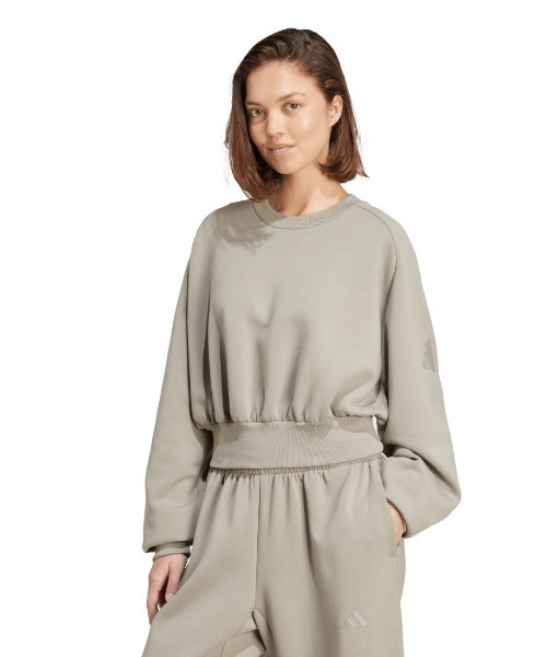 adidas（アディダス）の「アディダス adidas ALL SZN ソフト ラックス ルーズ スウェットシャツ（スウェット・レディース・オフホワイト/グリーン/ホワイト/ブラック/グリーン系その他・S/M/L/XL）」の4枚目の写真