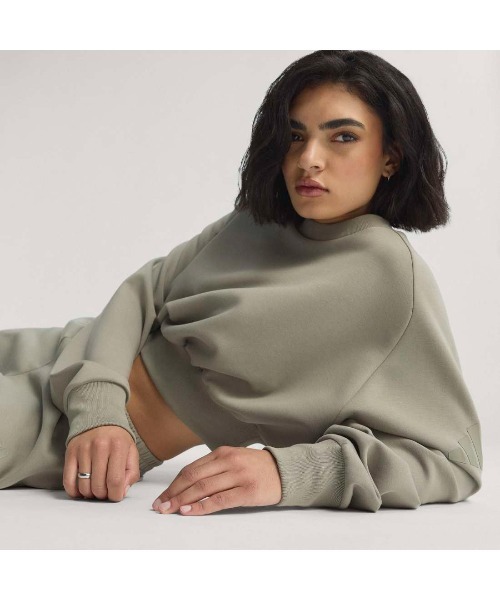 adidas（アディダス）の「アディダス adidas ALL SZN ソフト ラックス ルーズ スウェットシャツ（スウェット・レディース・オフホワイト/グリーン/ホワイト/ブラック/グリーン系その他・S/M/L/XL）」の7枚目の写真