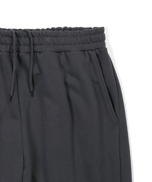 The DUFFER of ST.GEORGE(ザダファーオブセントジョージ)の「【WEB限定アイテム】14oz HEAVY WEIGHT SETUP SWEAT PANTS:14オンス ヘビーウェイト セットアップ ルーズフィット スウェットパンツ(スウェットパンツ・メンズ・チャコールグレー/ブラウン/ブラック・SMALL/MEDIUM/LARGE/X-LARGE)」の11枚目の写真