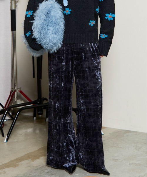 MAISON SPECIAL（メゾンスペシャル）の「かぎ針フラワーニットパンツ