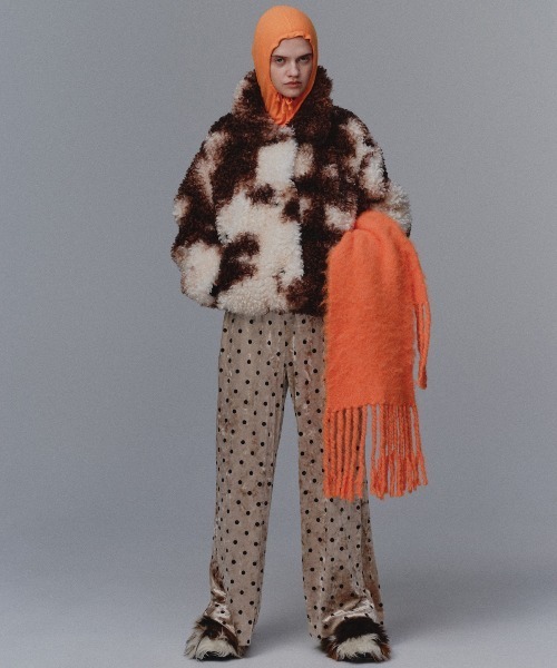 MAISON SPECIAL（メゾンスペシャル）の「Multi Fabric Velour Easy Pants/マルチファブリックベロアイージーパンツ（その他パンツ・レディース・ブラック/アイボリー/ブラウン/ブルー・38/36）」の5枚目の写真