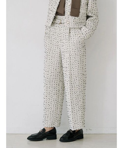 TONAL(トーナル)の「ツイードベルト付ワイドパンツ(その他パンツ・レディース・オフホワイト/ブラック・SMALL/MEDIUM)」の2枚目の写真