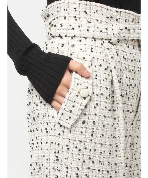 TONAL(トーナル)の「ツイードベルト付ワイドパンツ(その他パンツ・レディース・オフホワイト/ブラック・SMALL/MEDIUM)」の22枚目の写真