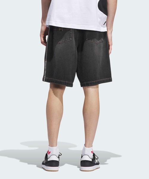 adidas（アディダス）の「タイショーン デニム ショートパンツ / ハーフパンツ / アディダスオリジナルス adidas Originals（その他パンツ・メンズ・ブラック・36inch/34inch/28inch/30inch/32inch/26inch/38inch）」の4枚目の写真