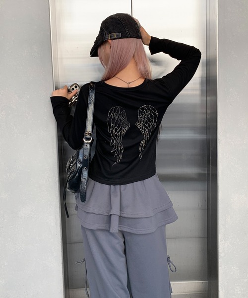 lilful（リルフル）の「羽モチーフ ラインストーン バックデザイン コンパクトロンT（Tシャツ/カットソー・レディース・ホワイト/ブラック/グレー・S/M）」の11枚目の写真