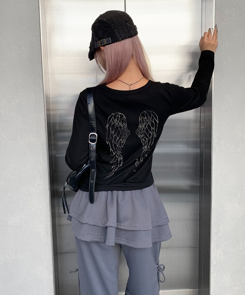 lilful（リルフル）の「羽モチーフ ラインストーン バックデザイン コンパクトロンT（Tシャツ/カットソー・レディース・ホワイト/ブラック/グレー・S/M）」の12枚目の写真