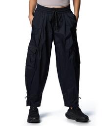 UNDER ARMOUR（アンダーアーマー）の「UAクリンクル ウーブン パンツ（トレーニング/レディース）（その他パンツ・レディース）」