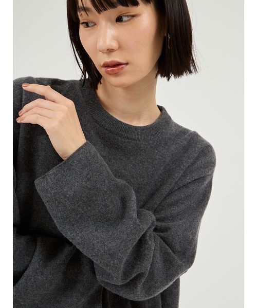 emmi（エミ）の「【セットアップ対応】ラムウールオーバーニットトップス（ニット/セーター・レディース・バーガンディー/ライトベージュ/チャコールグレー・F）」の8枚目の写真