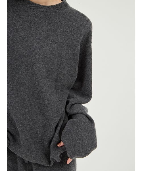 emmi（エミ）の「【セットアップ対応】ラムウールオーバーニットトップス（ニット/セーター・レディース・バーガンディー/ライトベージュ/チャコールグレー・F）」の9枚目の写真