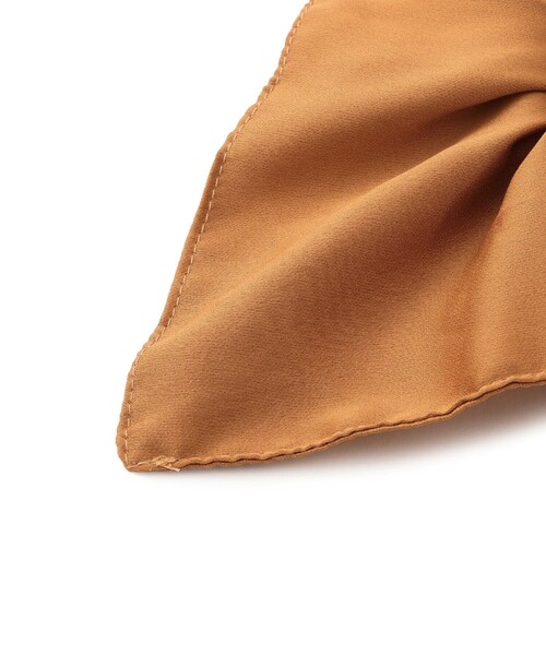 ROPE' PICNIC（ロペピクニック）の「チャーム付きサテンボリュームスクエアシュシュ（ヘアゴム・レディース・イエロー系その他3/ベージュ/ブラック・FREE）」の12枚目の写真