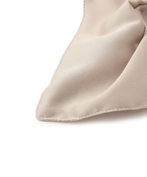 ROPE' PICNIC（ロペピクニック）の「チャーム付きサテンボリュームスクエアシュシュ（ヘアゴム・レディース・イエロー系その他3/ベージュ/ブラック・FREE）」の14枚目の写真