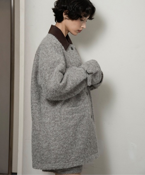 lawgy（ラウジー）の「different material fluffy coat / ディファ