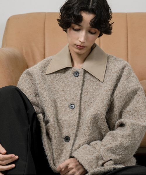 different material fluffy coat / ディファレントマテリアル