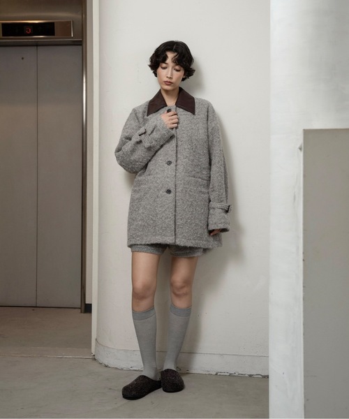different material fluffy coat / ディファレントマテリアル