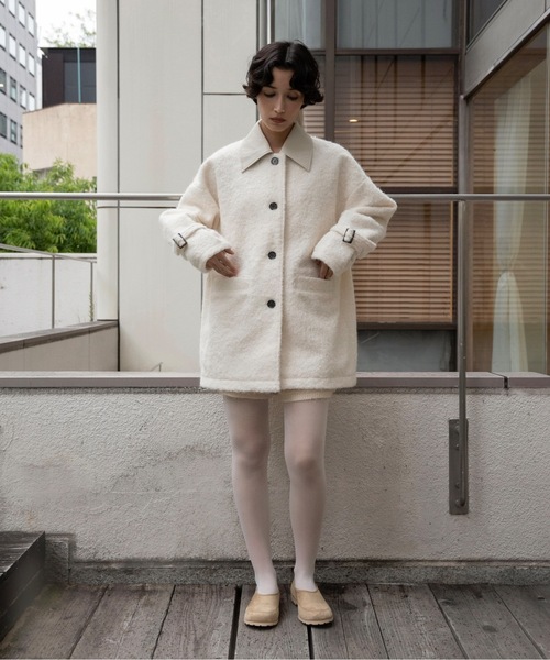 different material fluffy coat / ディファレントマテリアル