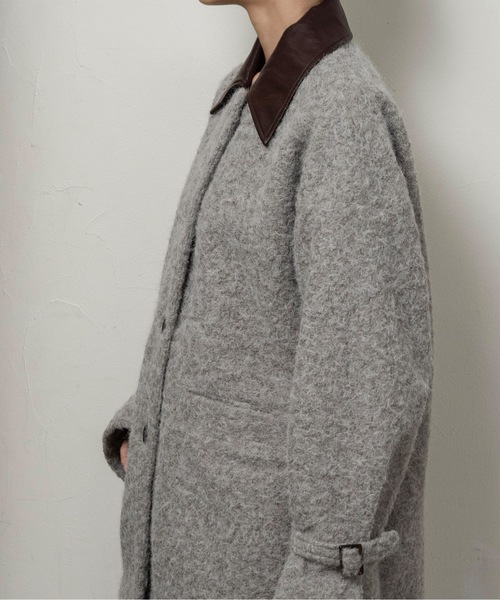 different material fluffy coat / ディファレントマテリアル