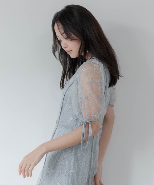 RANDA（ランダ）の「エンブロイダリーチュールパイピングドレス（ワンピース・レディース・ブラウン/ブルー/ブラック・0/1）」の5枚目の写真
