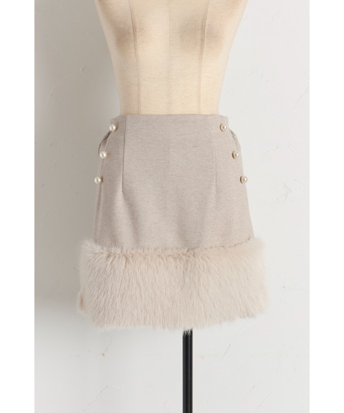tocco closet(トッコ クローゼット)の「【ZOZO限定】インナーパンツ付き裾ファーパール装飾ミニスカート(スカート・レディース・チャコールグレー/ベージュ/ライトグレー・M)」の9枚目の写真