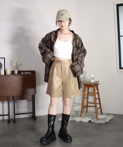 セール】【2点セット】ベルト付きフェイクレザーショートパンツ / 合皮