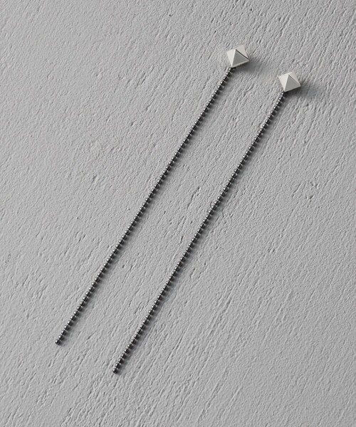 and cloud(アンドクラウド)の「Studs Charm Pierce(ピアス(両耳用)・レディース・シルバー系その他・FREE)」の3枚目の写真