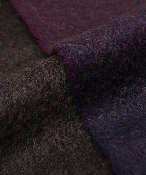 tk.TAKEO KIKUCHI（ティーケータケオキクチ）の「【カシミヤ】グラデーションマフラー（マフラー・メンズ・ネイビー系3/ワイン系2・00）」の4枚目の写真