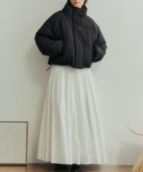 Libra Cue（リブラ キュー）の「中綿ショートブルゾン（ダウンジャケット/コート・レディース・ブラック/ベージュ・FREE）」の11枚目の写真