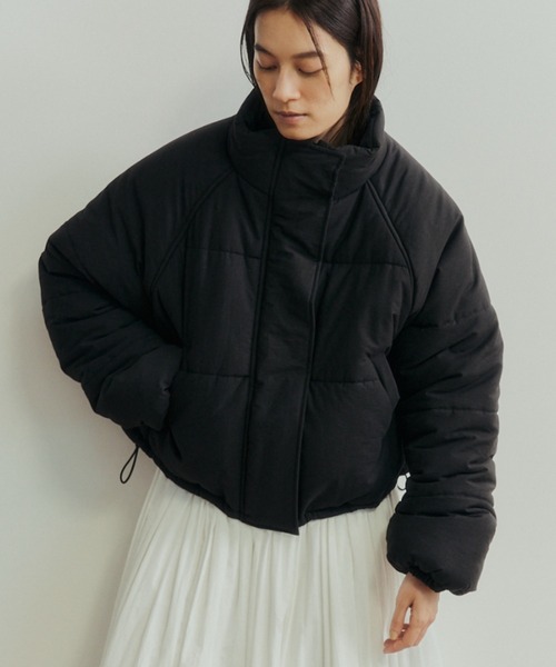 Libra Cue（リブラ キュー）の「中綿ショートブルゾン（ダウンジャケット/コート・レディース・ブラック/ベージュ・FREE）」の8枚目の写真