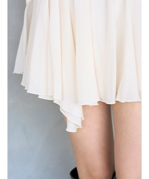 SNIDEL（スナイデル）の「シフォンフリルミニコンビワンピース（ワンピース・レディース・ラベンダー/アイボリー/ブラック・1/0）」の18枚目の写真